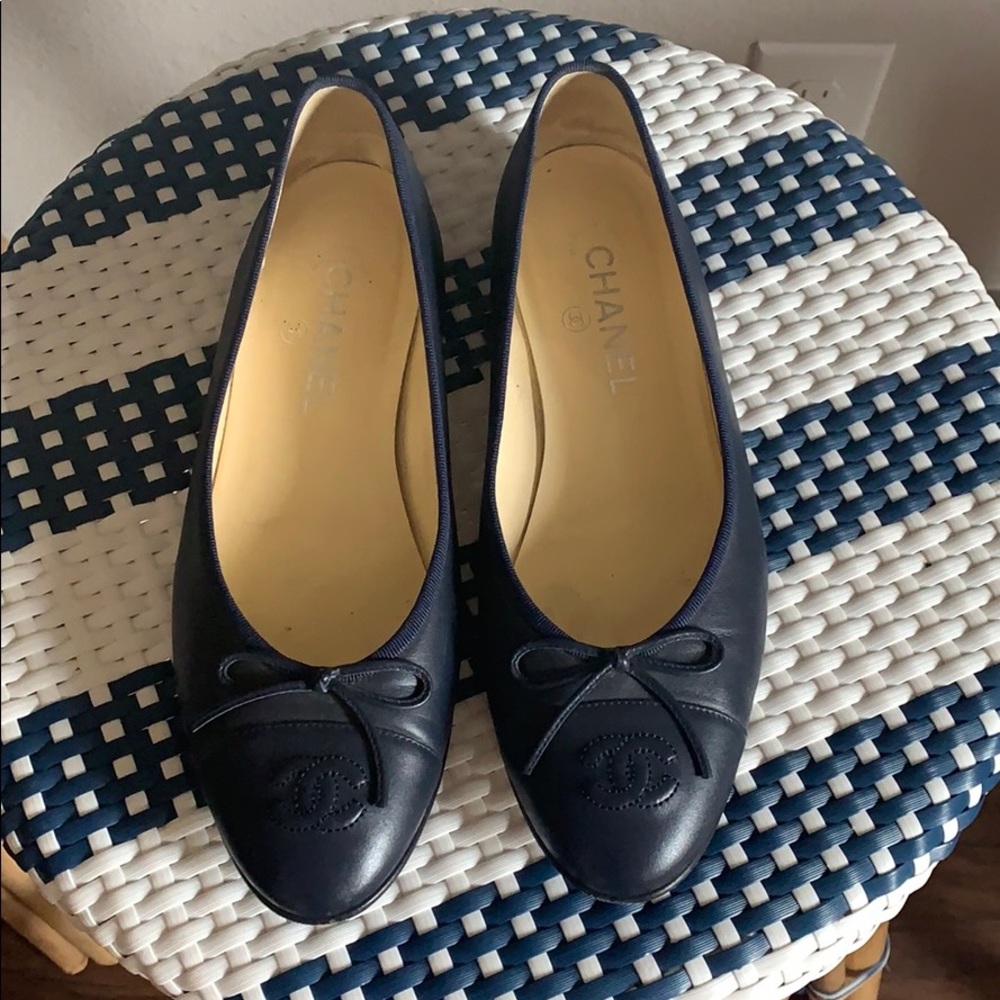 CHANEL Dark Navy Ballerina Flats
